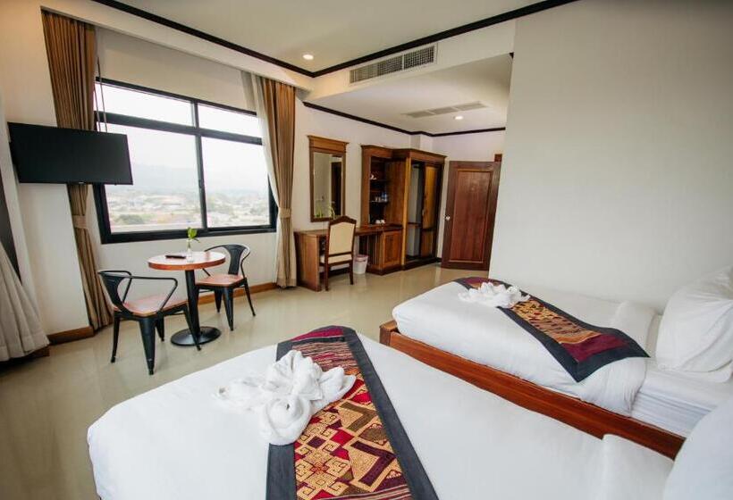 펜션 Sisombat Plaza