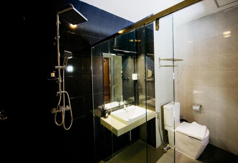 펜션 Sisombat Plaza