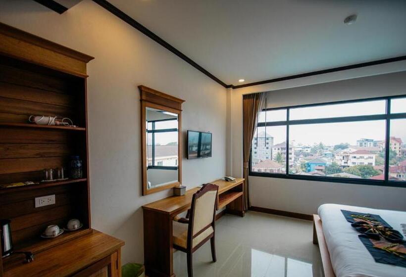 펜션 Sisombat Plaza