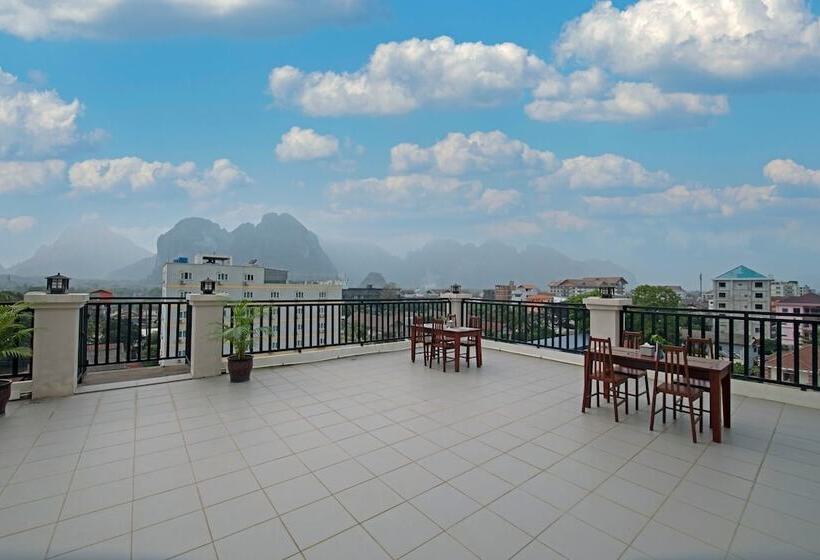 펜션 Sisombat Plaza