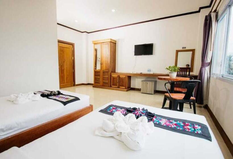 펜션 Sisombat Plaza