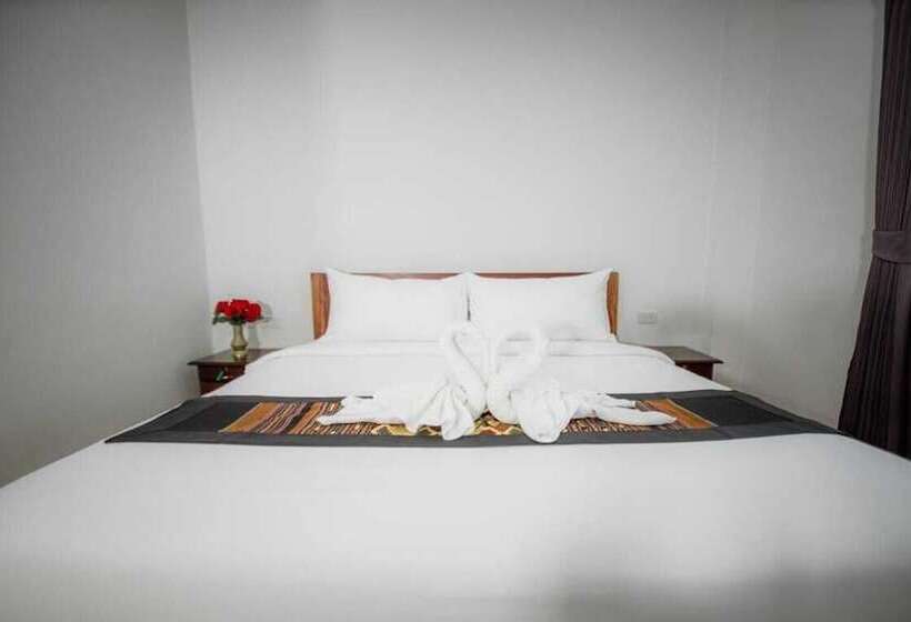 펜션 Sisombat Plaza