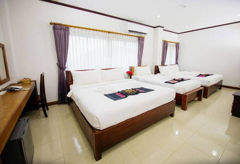 펜션 Sisombat Plaza