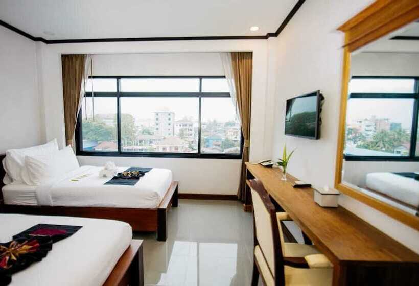 펜션 Sisombat Plaza