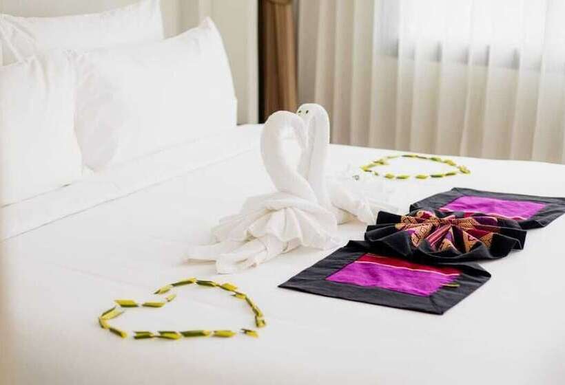 펜션 Sisombat Plaza