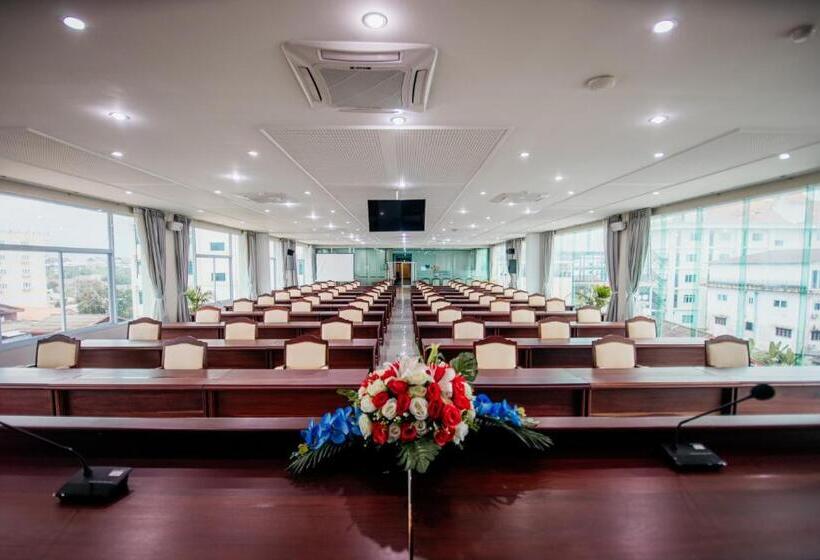 펜션 Sisombat Plaza