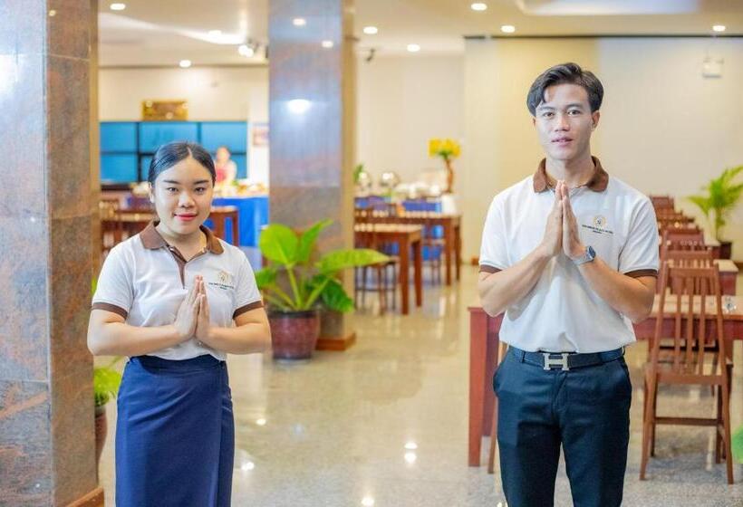 펜션 Sisombat Plaza