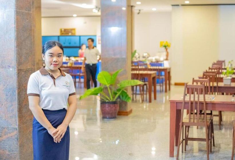 펜션 Sisombat Plaza