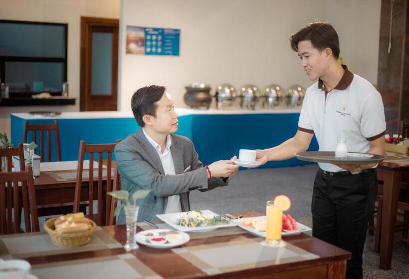 펜션 Sisombat Plaza