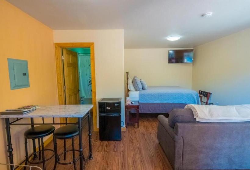 بنسيون Talkeetna Lovelee Cabins