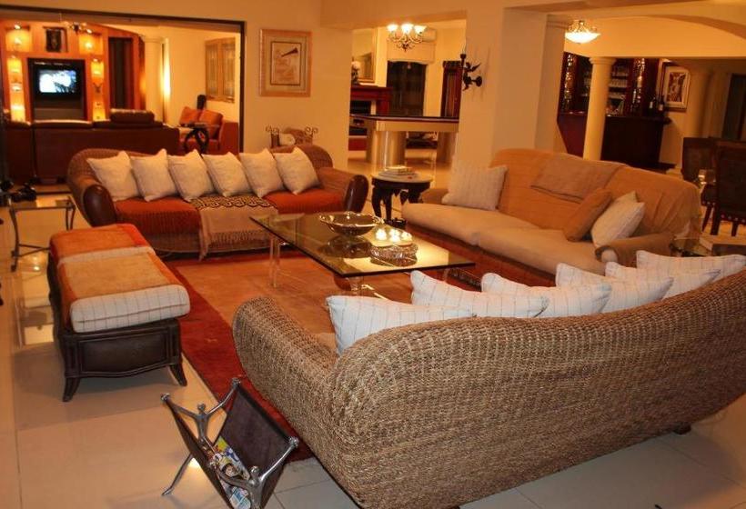 بنسيون The Blue Crane Villa