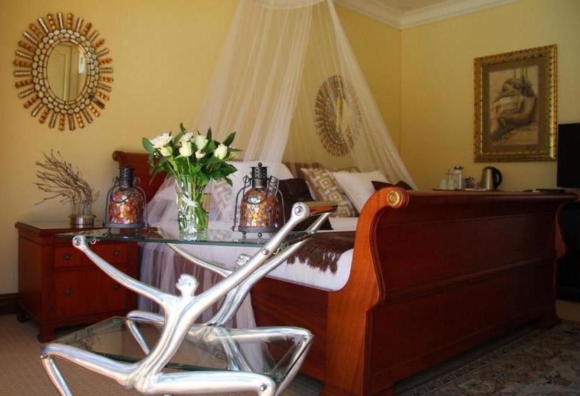 بنسيون The Blue Crane Villa