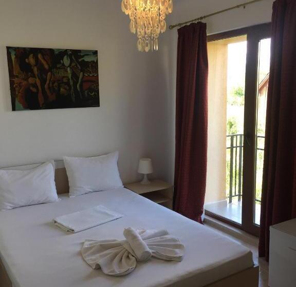 פנסיון Vilele Liliana