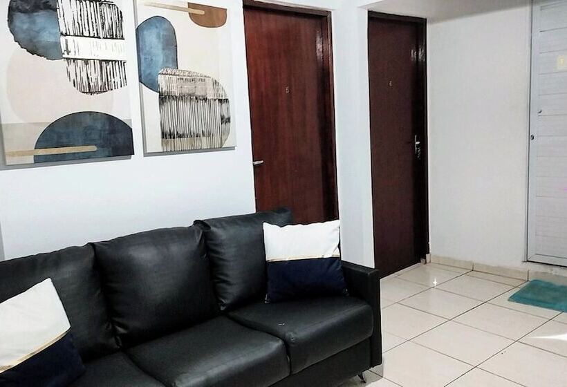 بنسيون Vitoria Hostel