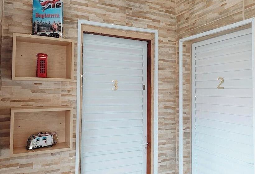 بنسيون Vitoria Hostel