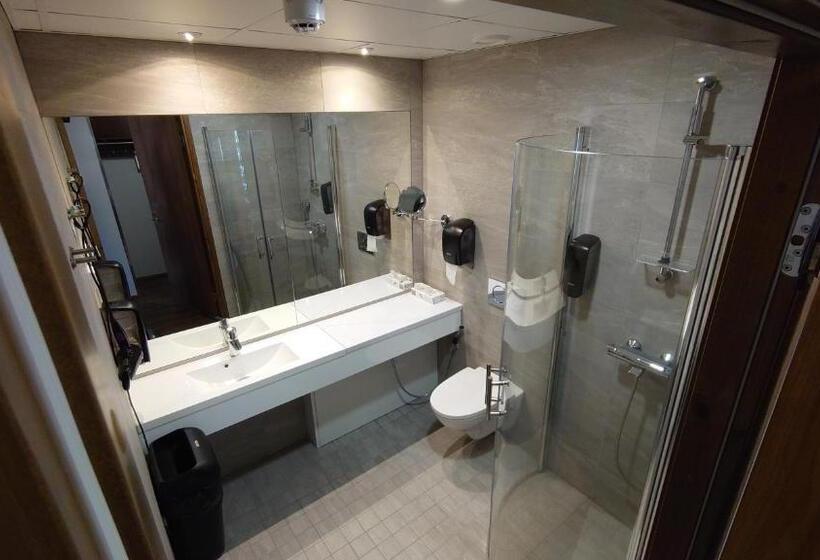 ユースホステル Guossi