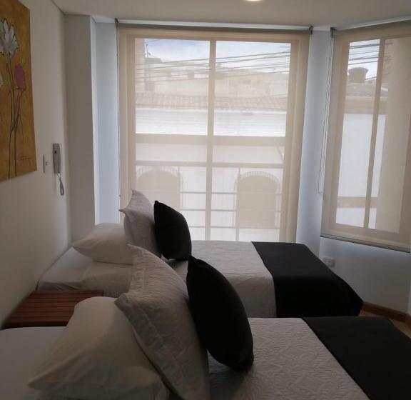 Общежитие Posada De Santa Elena