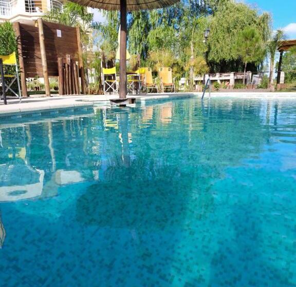 هاستل Terra Y Rio