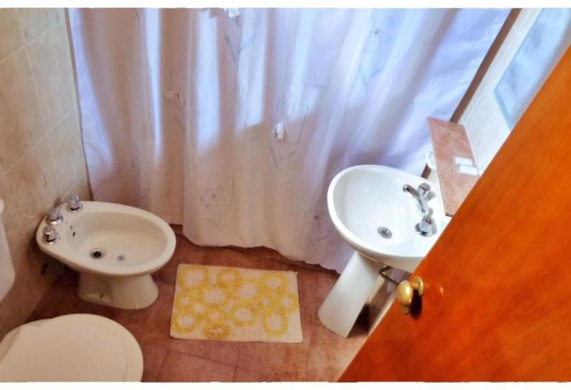 הוסטל Vila Sornico