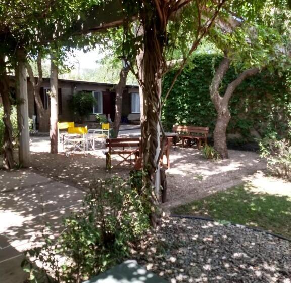 הוסטל Vila Sornico