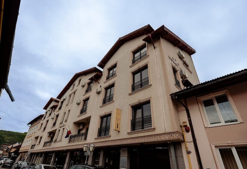 Aparthotel Punct Pe I