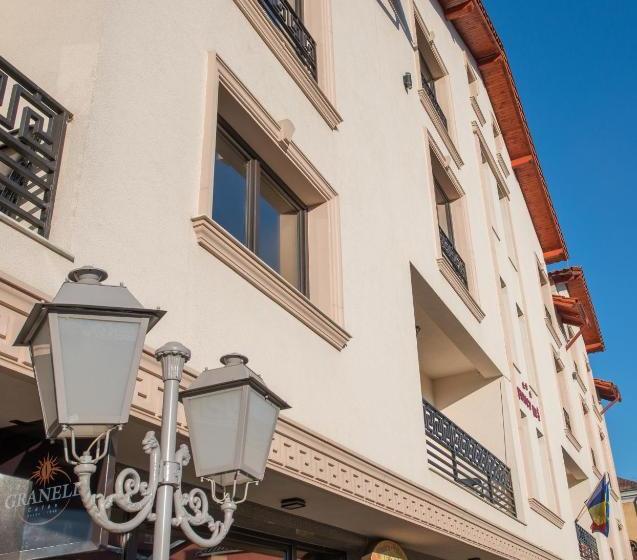 Aparthotel Punct Pe I