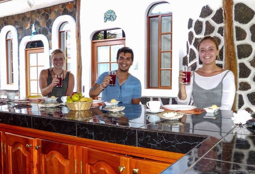 هتل Coloma Galapagos