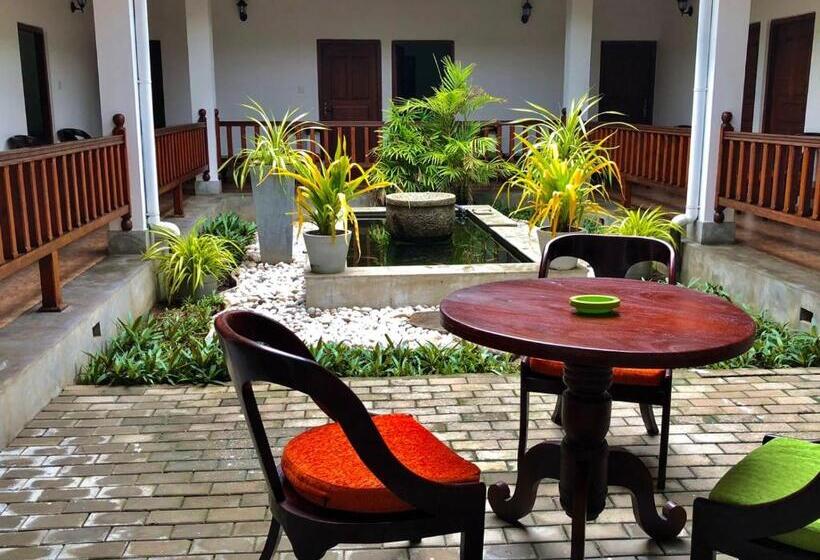 Hotel Sundowners Guesthouse