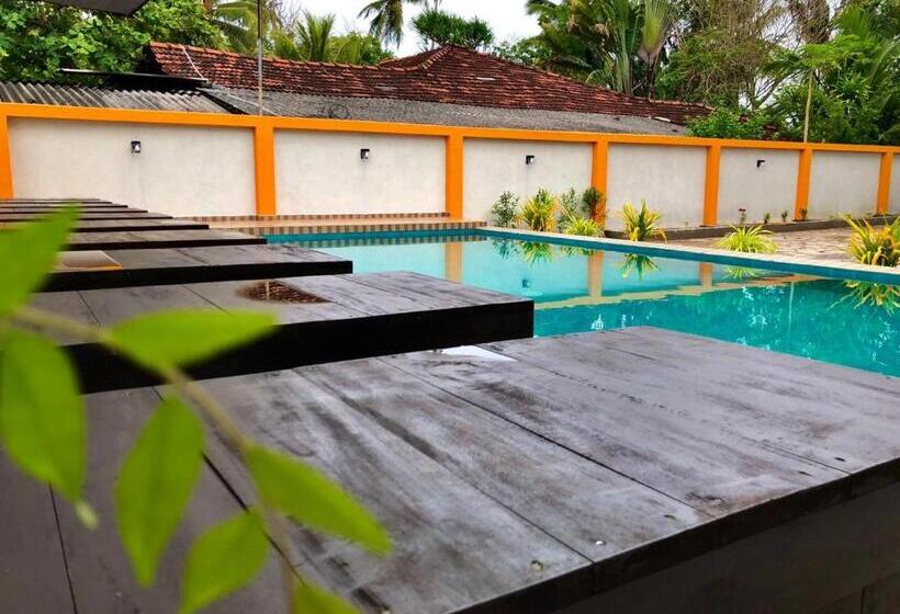 Hotel Sundowners Guesthouse