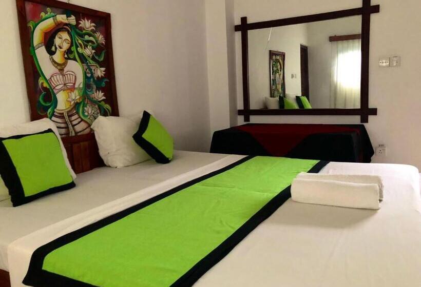 Hotel Sundowners Guesthouse