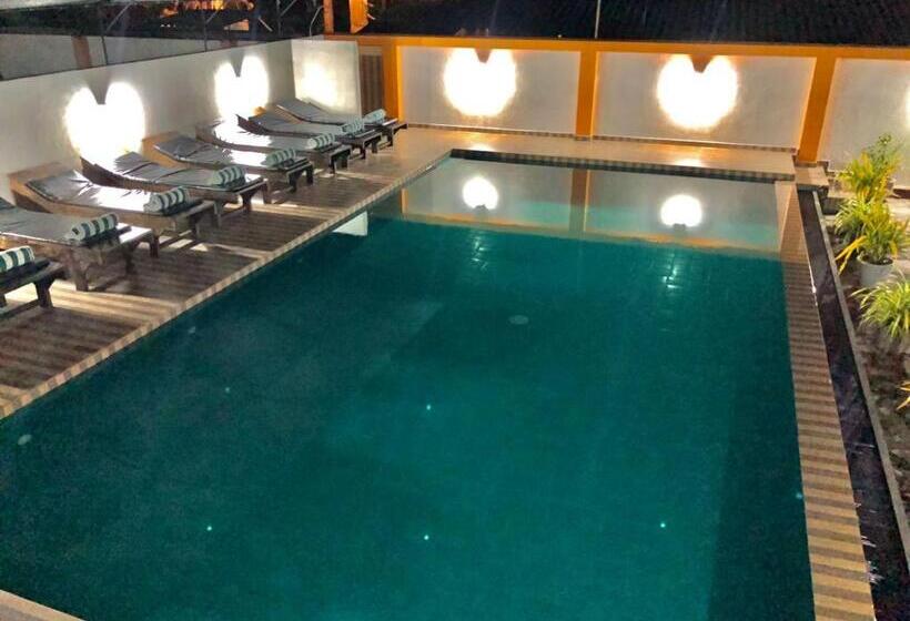 Hotel Sundowners Guesthouse