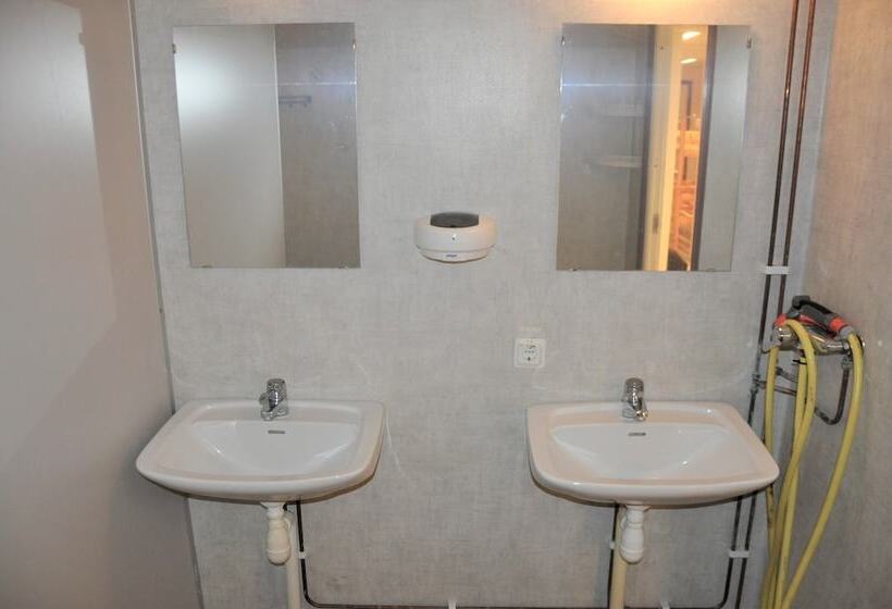 Kalkbrottets Vandrarhem