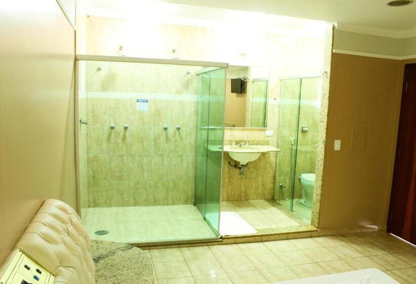 Medieval Motel E Hospedagem