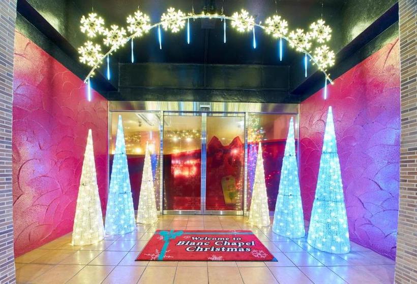 Отель Blan Chapel Christmas Narita