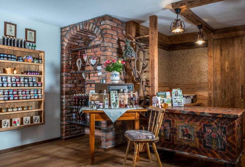 پانسیون Alpengasthof Karalm