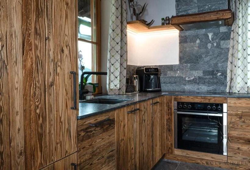 پانسیون Alpengasthof Karalm