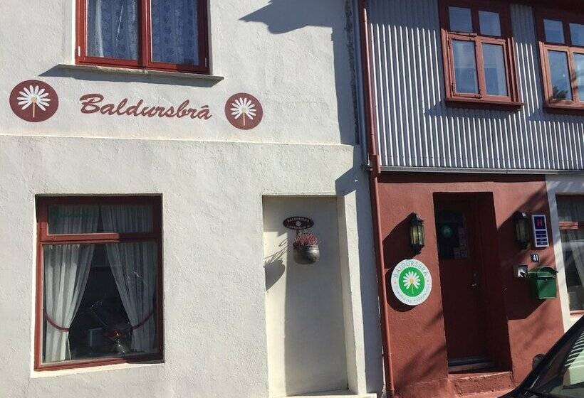 پانسیون Baldursbrá Guesthouse