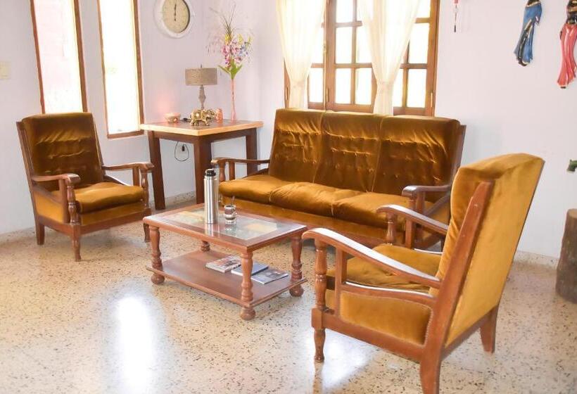 بنسيون Casa Calma