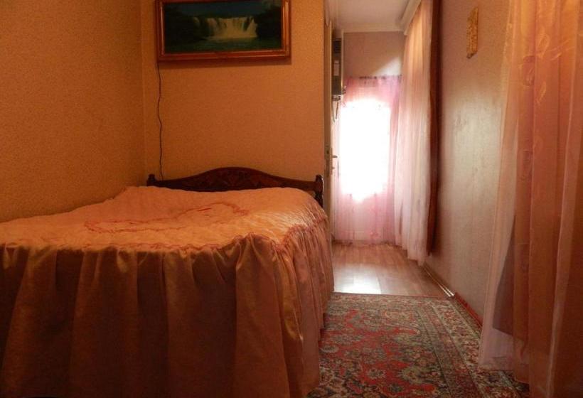 پانسیون Guest House Gidi