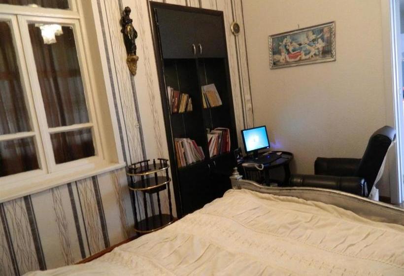 پانسیون Guest House Gidi