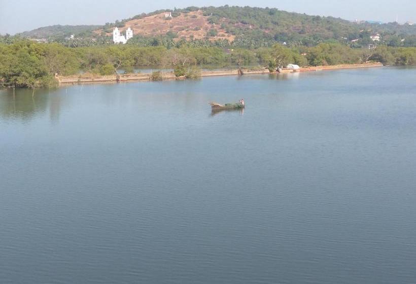 펜션 Guitar Home Stays