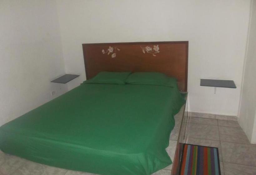 بنسيون Hostal La Libertad