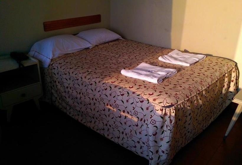 ペンション Hostal La Rivera