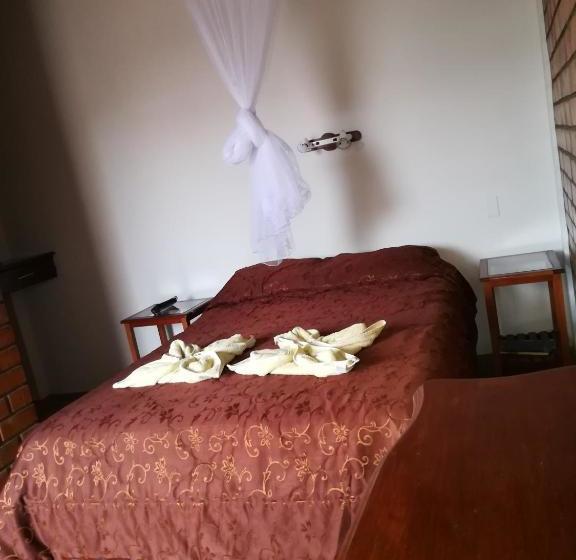 ペンション Hostal Naylamp