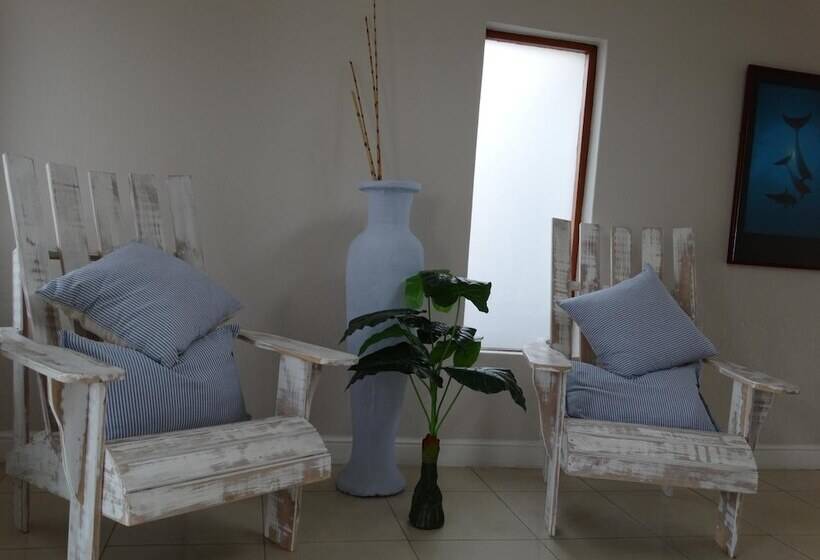 ペンション Isle La Breeze Guest House