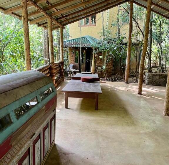 Пансион Kandy Eco Retreat