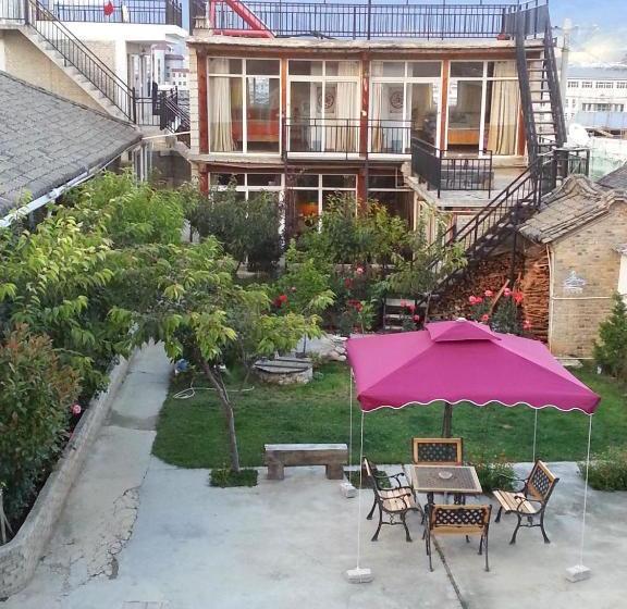 פנסיון Kevin's Trekker Inn