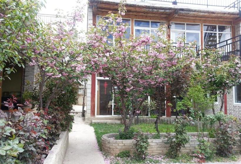 پانسیون Kevin's Trekker Inn