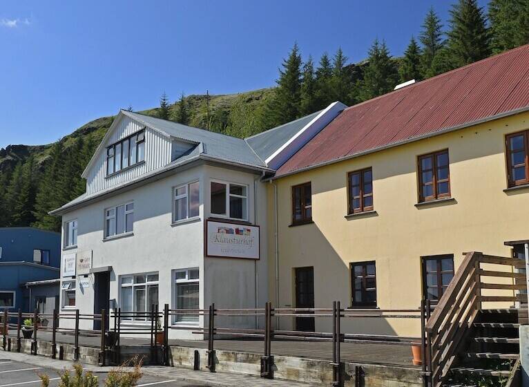 פנסיון Klausturhof Guesthouse