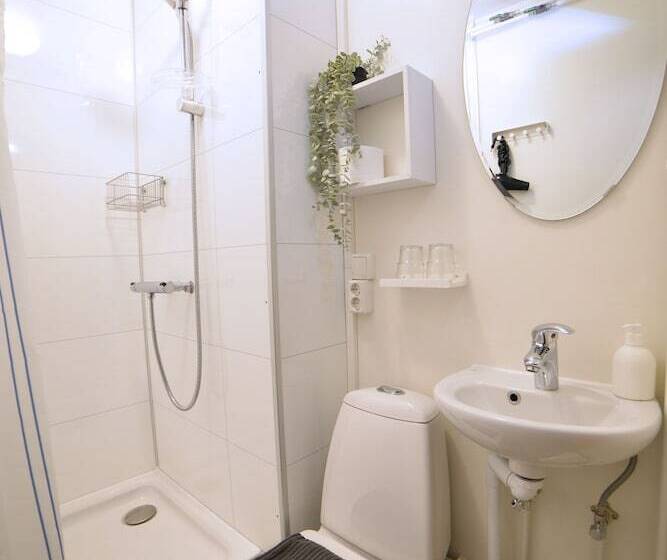 פנסיון Klausturhof Guesthouse